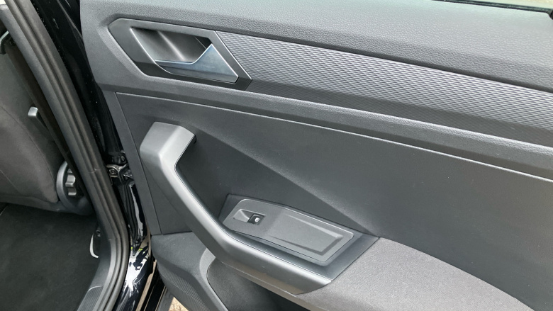 Volkswagen T-Roc 1.0 TSI Life 5dr Petrol Hatchback